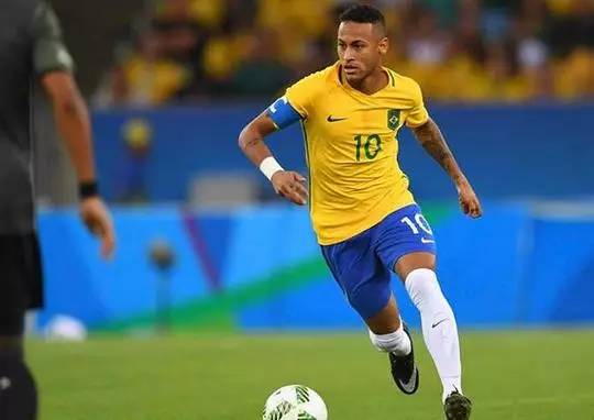 一场5-3逆转，让巴萨甩开2大争冠对手！创造历史：加冕西甲第3队