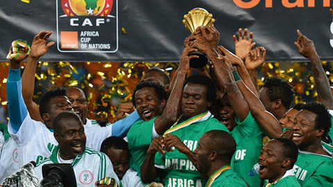 翟晓川三分5中4轰21分7板，创过去4年得分新高