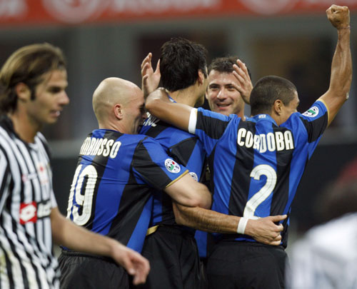 核心缺阵！布克因伤缺席对雷霆的NBA杯关键战