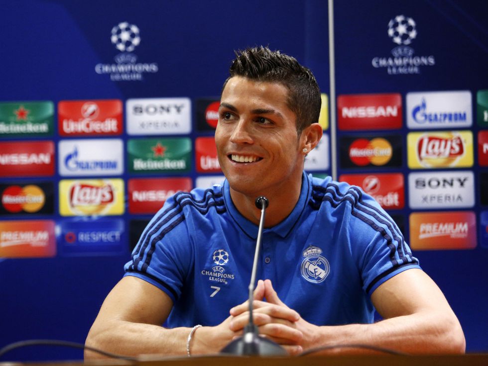 马卡：皇马没对阿隆索下最后通牒，对毕巴不是生死战